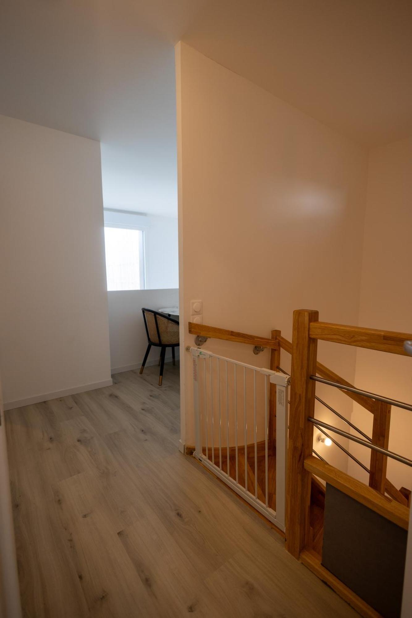 Duplex Complet - Proche Dysney Land Paris Lägenhet Bussy-Saint-Georges Exteriör bild